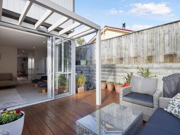 Modern Townhouse in Prime Location