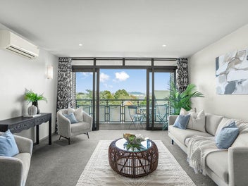 Stylish Sea View Apartment in Petone