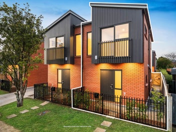 Smart, Stylish & Central!