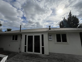 PRICE INCLUDES HOUSE + SHIFT* 3 Bedroom