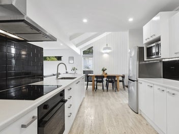 1970's Classic with Modern Comforts!