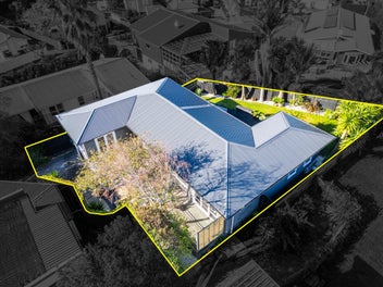 Charming Family Home in the Heart of St Heliers