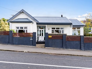 Must be sold - Affordable character in Belleknowes