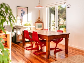 SUN, VIEWS AND STYLE IN WADESTOWN
