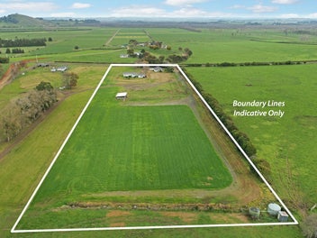 Two Houses - Land - Bore - Three Phase Power