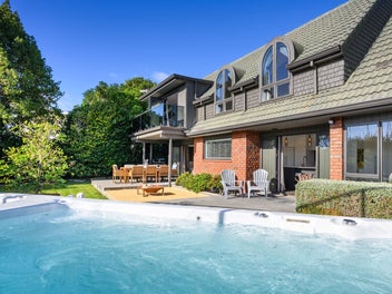 Executive Grandeur Meets Family Living