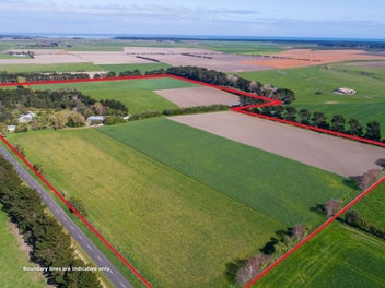 Versatile rural property with charming home