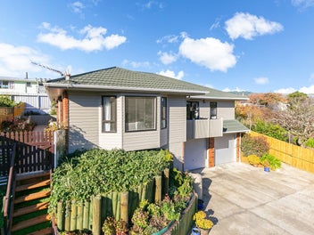 ELEVATED ELEGANCE IN THE HEART OF TAWA