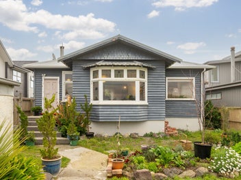 Sea Views - RMD Land! Deadline today 12:30pm!
