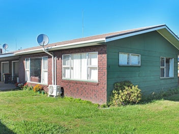 Image 1 of 7