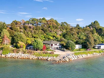 Absolute Waterfront on Rangihaeata Road!