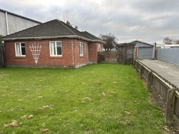 Image 1 of 18