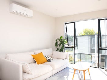 Affordable 5 Bedrooms in Albany