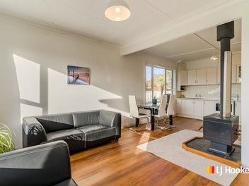 Affordable Glenross Gem with Modern Comforts