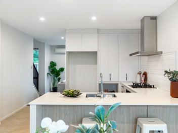 Stylish Living in Park Green, Karaka