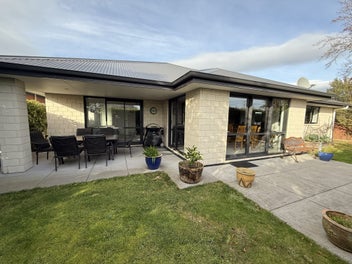 Image 1 of 20