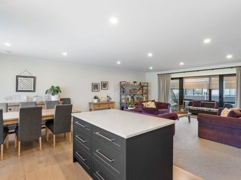 Location, Style & Space in DGZ