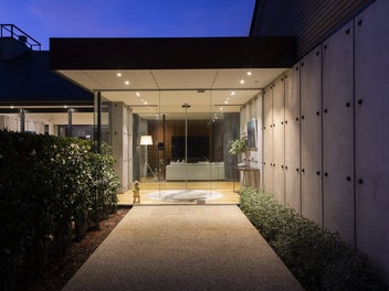 Sleek, Sexy & Sophisicated