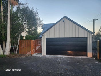 Image 1 of 5
