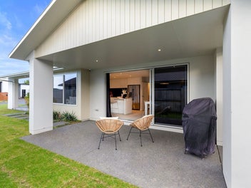 Image 1 of 21