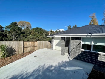 Image 1 of 23