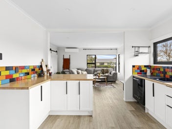 Modern comfort meets cosy charm. A must see!