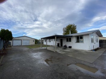 Image 1 of 20