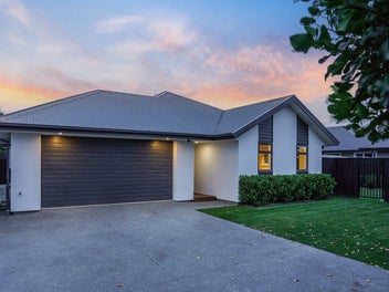 Modern private living
