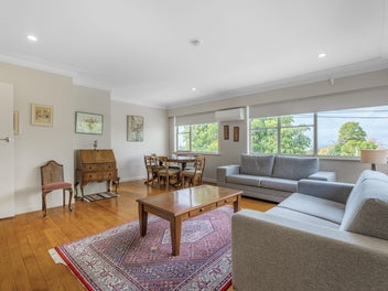 Spacious Unit in Prime St Heliers Location