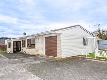 Smart start or savvy downsize in Springvale