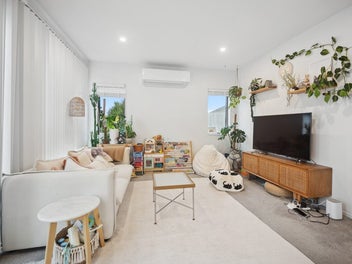 Seriously for Sale - Walk to Sherwood Primary!