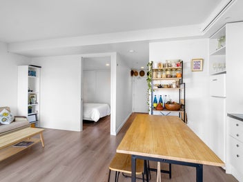 Immaculate Inner City Pad