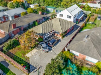 Great Location & Rental Returns - 11 bedroom