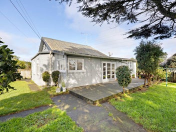 First Home & Investment Gem in Mt Wellington