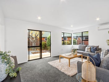Stylishly Renovated, Perfectly Positioned!
