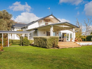 Cloverlea Homestead - A Rare Storybook Estate