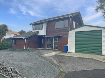 Image 1 of 18