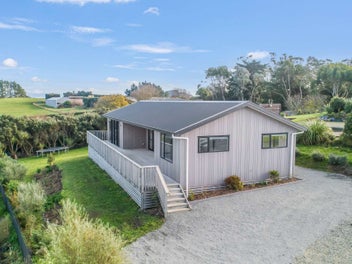 Elevated Views, Near The Beach!