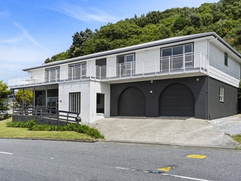 GEM IN EASTERN SUBURBS!