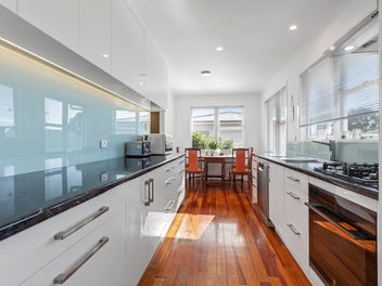 Act fast! Renovated, radiant and ready!