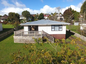 Image 1 of 20