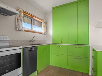SMART BUYING – TIDY TOWNHOUSE ON KILLARNEY