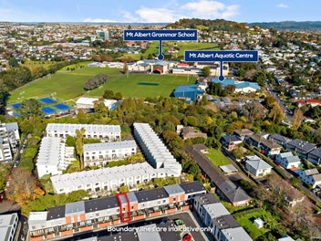 First home buyers/Investors, Carpark Included