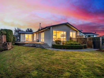 Charming Family Home in Hargest