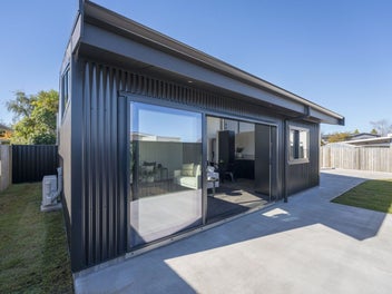 Stylish New-Build in Central Location