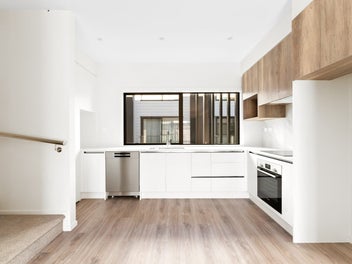 Urgent Sale - Must Be Sold! Stylish Townhouse
