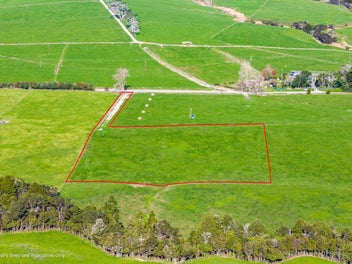 Superb Land - No Building Covenants