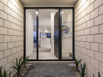 Close to parks & new shopping precinct!