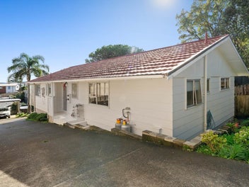 818 sqm Hidden Gem – Tranquil & Convenient