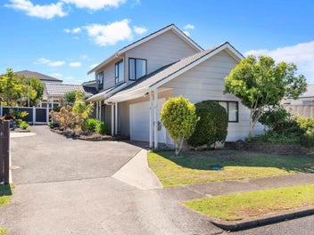 Endless Potential in Prime Bucklands Beach Locale